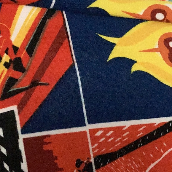 🦸🏻‍♀️ Disney Incredible Comic Book Lularoe OS Leggings - Picture 6 of 6